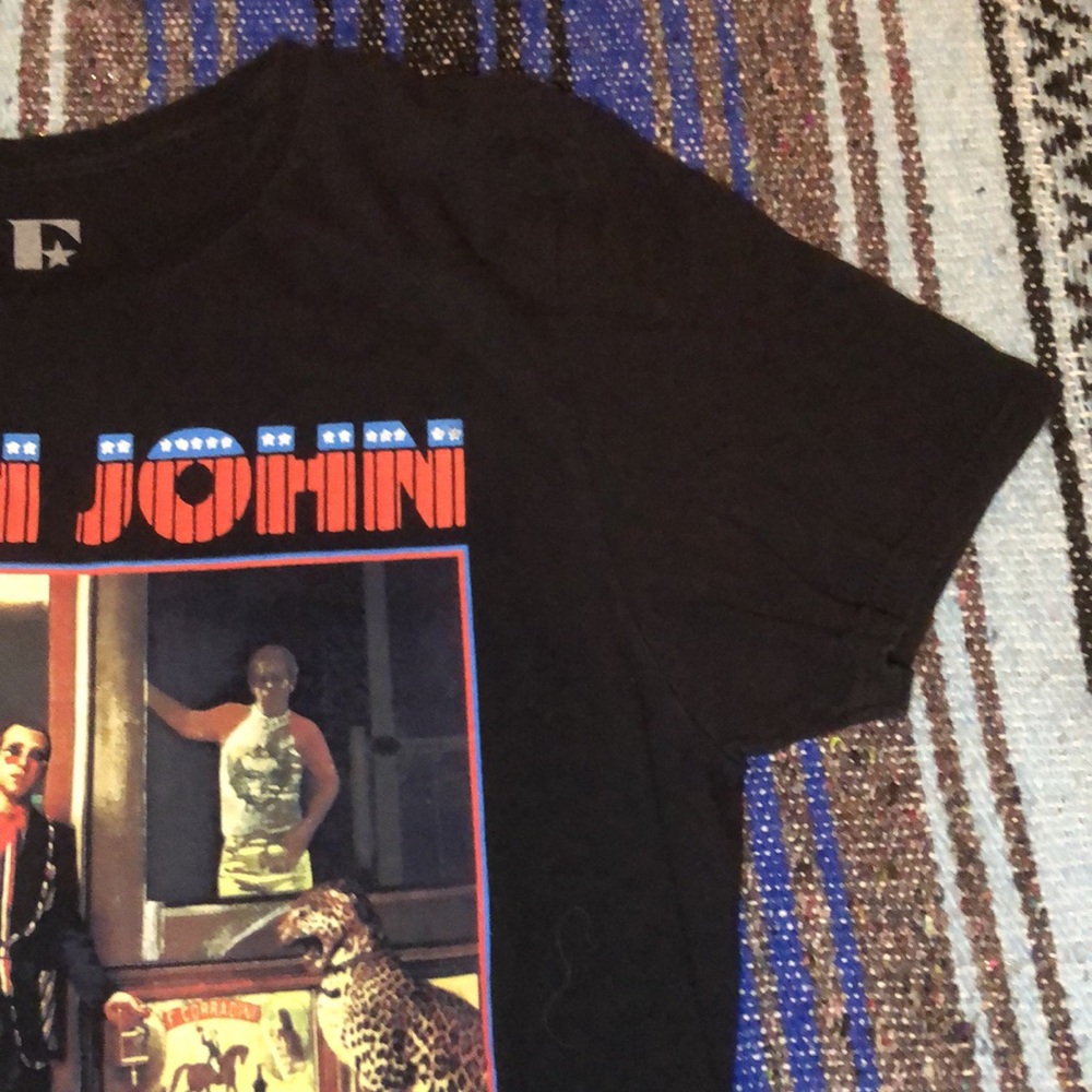 Elton John Concert Tee Shirt - Picture 5 of 11